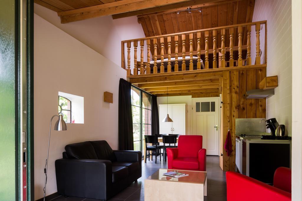 Hotel & Lodges Erve Bruggert Хааксберген Стая снимка